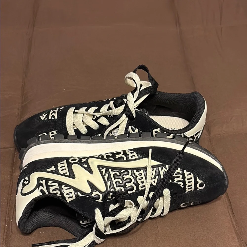 Marc Jacobs Black and White Sneakers with Decorative Accents - Picture 5 of 8